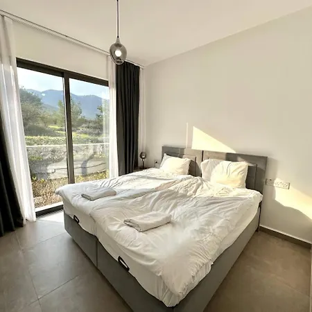 Retreat, Block A2, Unit 1 Appartement
