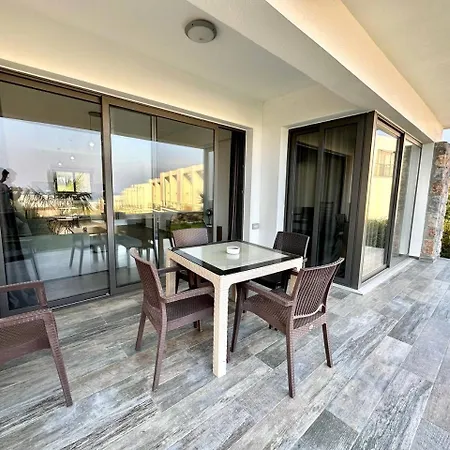 Retreat, Block A2, Unit 1